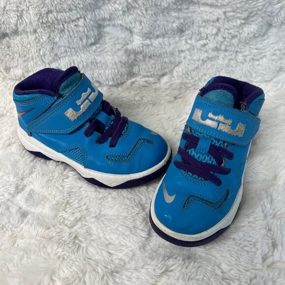 Nike Soldier Kids Snickers Sz 9C - Picture 6 of 8